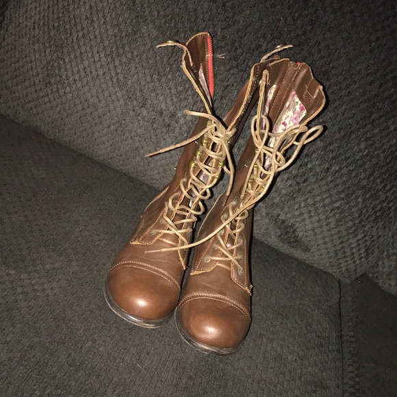 Charlotte Russe Brown Button Down Combat Boots - Picture 1 of 7